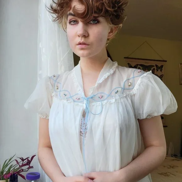 60s vintage angelic nightgown - Picture 4 of 6